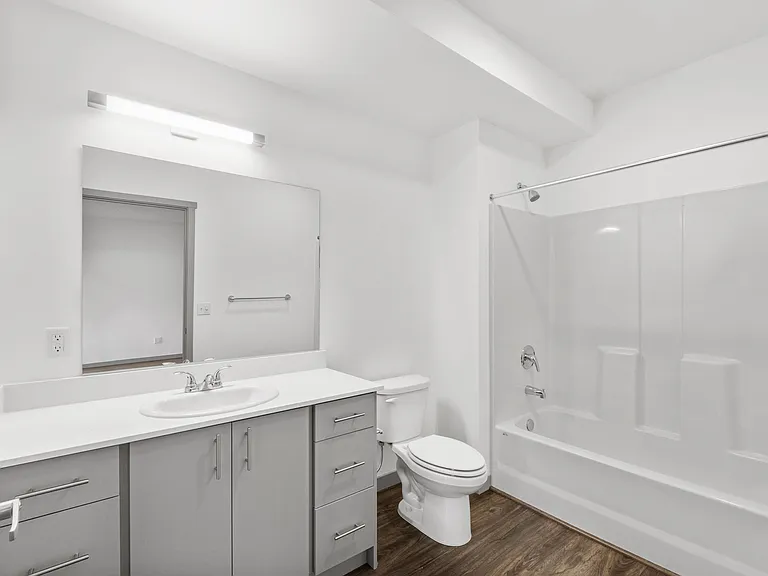 Serenity Apartments — Photo 130