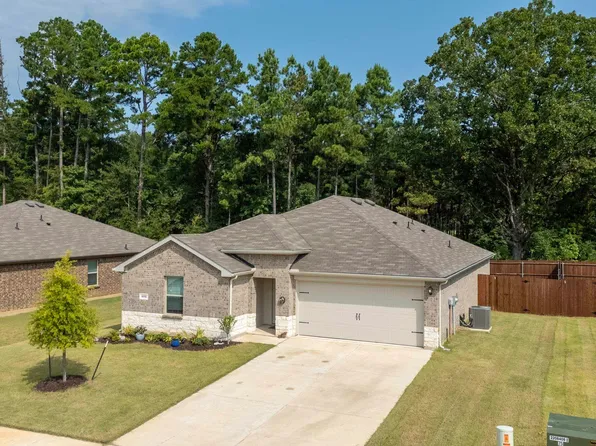 603 River Oaks Ln, Chandler, TX 75758