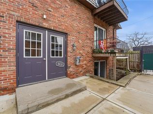 4430 Jarboe St, Kansas City, MO 64111