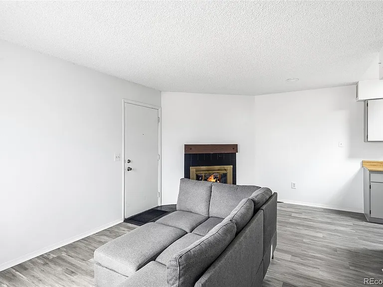 1830 Newland Ct #324 — Photo 9