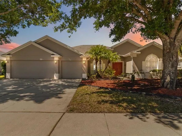 330 Osprey Lakes Cir, Chuluota, FL 32766