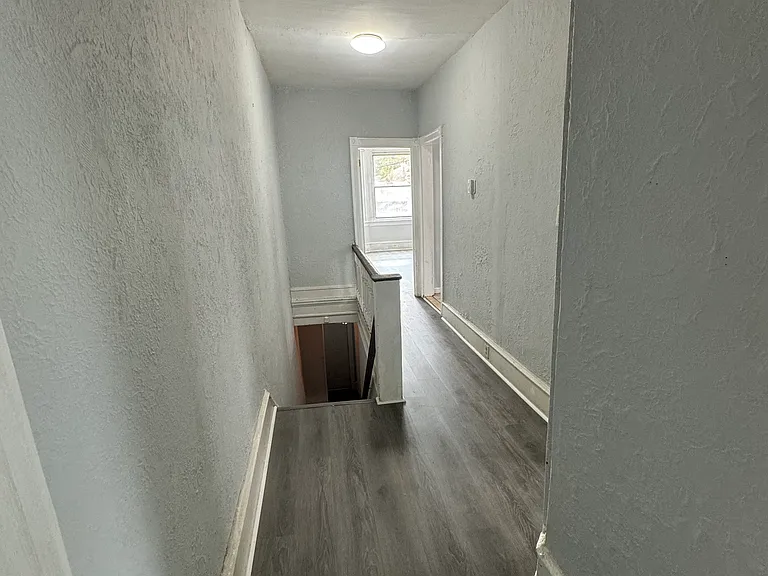 4660 Castor Ave #2 — Photo 8