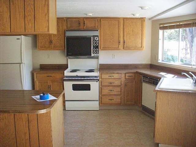 2nd image of 12595 Creek Crest Dr