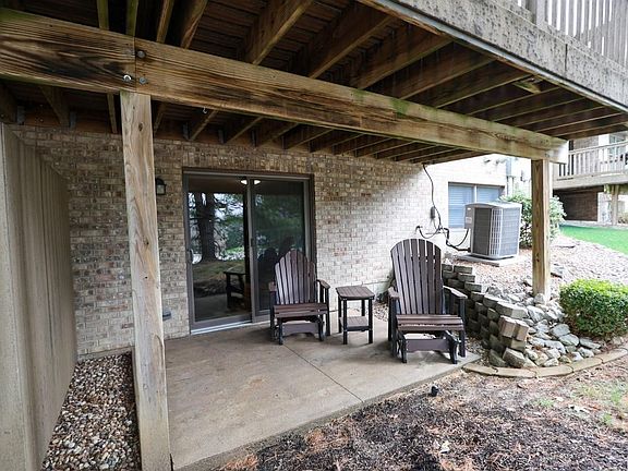 3rd image of 3904 Abbey Ridge Ct