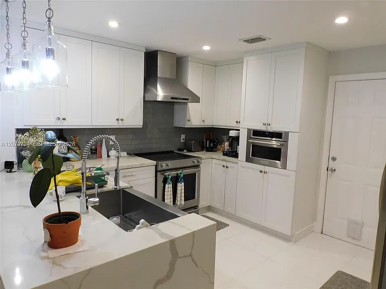 14271 SW 150th Ave — Photo 52