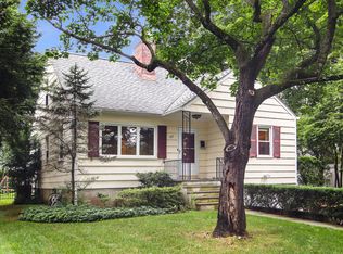 181 Clarence Rd, Scarsdale, NY 10583