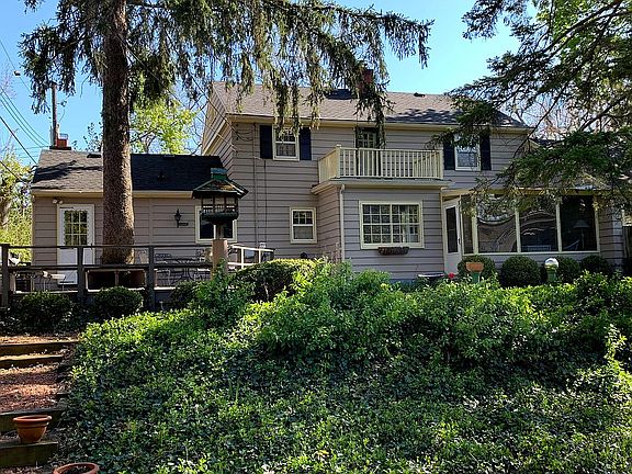4th image of 362 Wildwood Dr