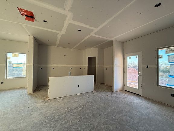 4th image of 3301 Fordham Ave