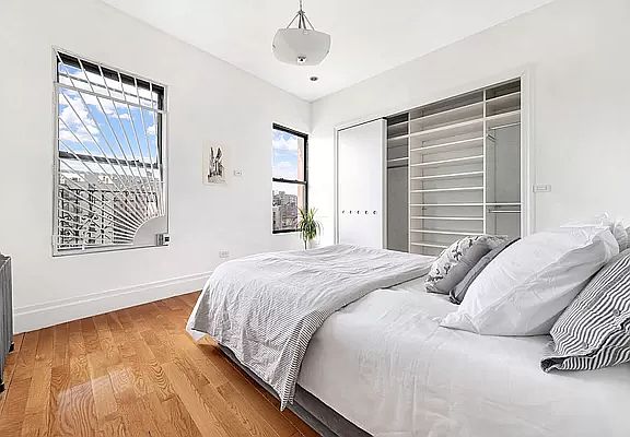 4th image of 4260 Broadway APT 605