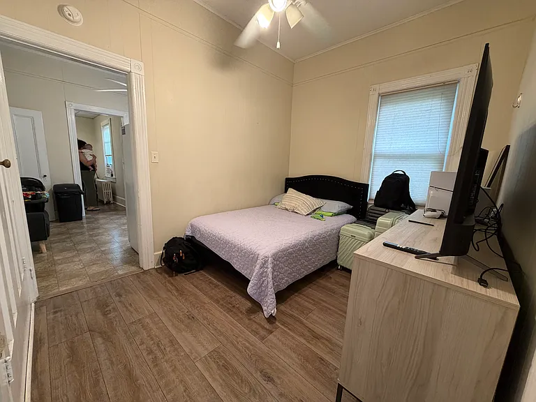 97 Claremont Rd #3 — Photo 4