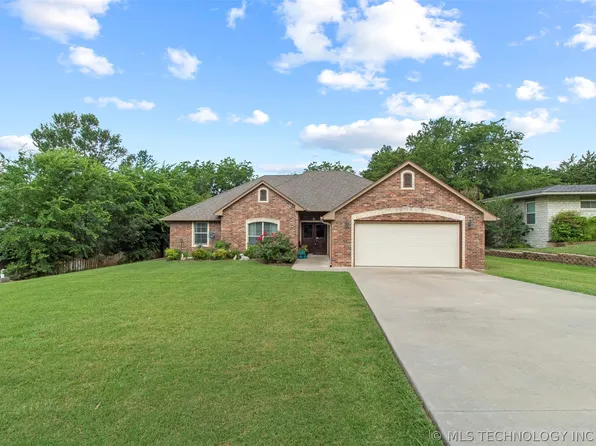 1805 S Broadway Blvd, Ada, OK 74820