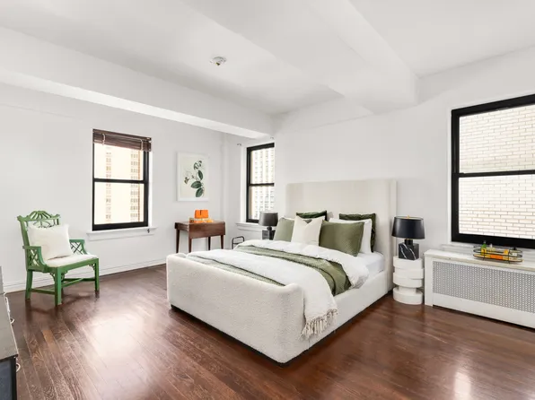 227 East 57th Street image 4 of 8