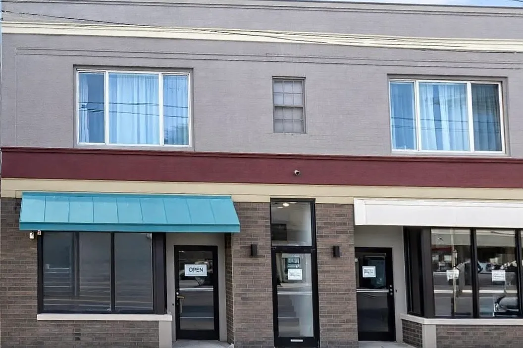 2 bed, 900 sqft, $1,200 — Photo 1