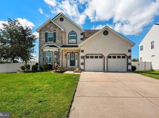 1329 Sassafras Ln, Williamstown, NJ 08094