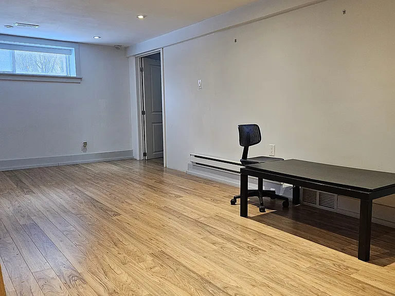 222 Patricia Ave — Photo 8