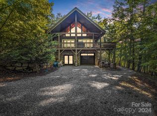 2206 Black Forest Dr, Marion, NC 28752