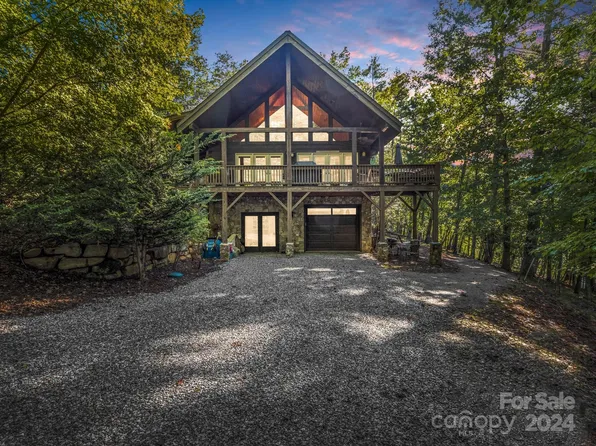 2206 Black Forest Dr, Marion, NC 28752