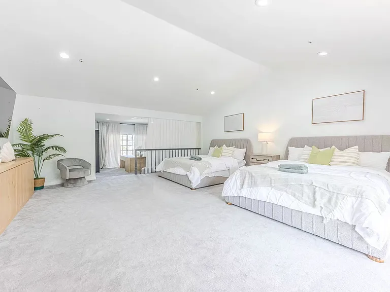 1209 Midwickhill Dr — Photo 16