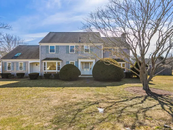 239 Gosnold Street, Hyannis, MA 02601