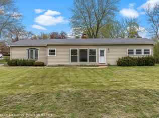 25W060 Armbrust Ave, Wheaton, IL 60187