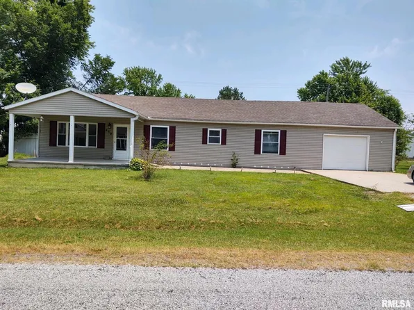 430 West St, Wolf Lake, IL 62998