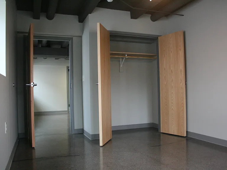 2224 Y St #200 — Photo 7