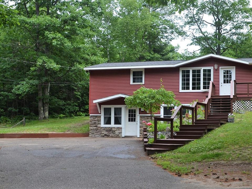 3 BD/1.5 BA HOME IN WOODED SETTING ON 7 ACRES