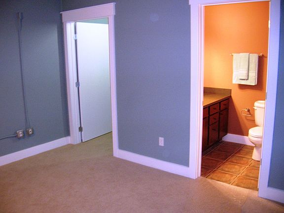 5th image of 600 Broadway Ave NW APT 122