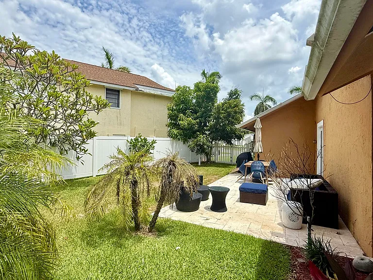 1526 Cormorant Rd — Photo 19