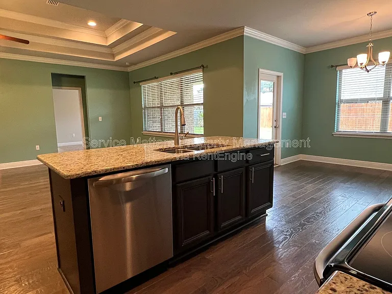 4533 Oak Orchard Cir — Photo 12