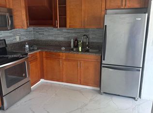 1241 SW 76th Ct, Miami, FL 33144