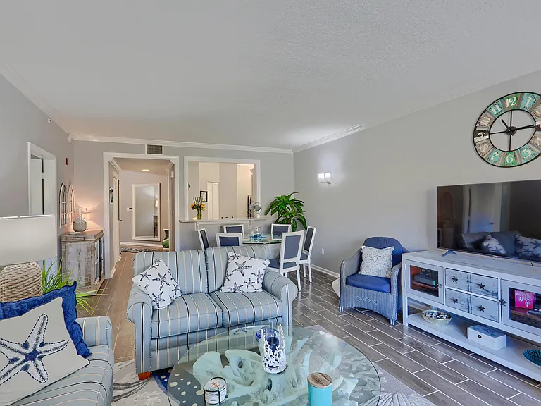 400 Uno Lago Dr #204 — Photo 15