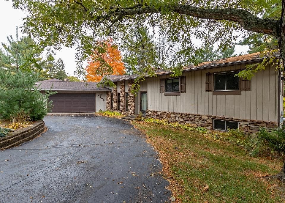 1st image of 3409 CHRISTIAN AVENUE