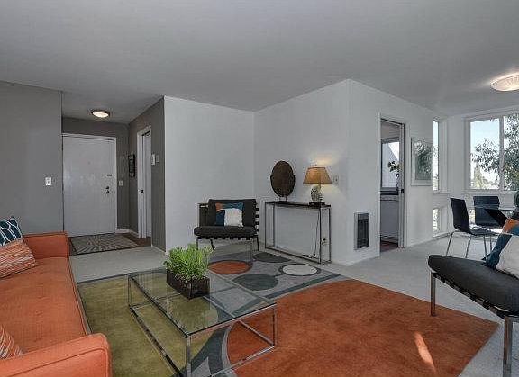 2nd image of 1091 Shell Blvd APT 11