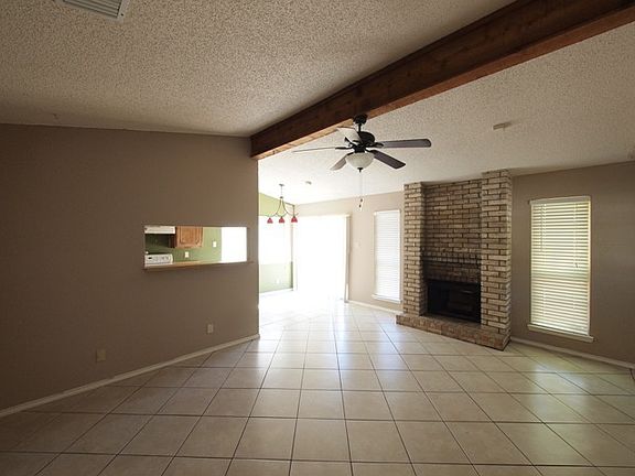 3rd image of 2106 Cimmaron Dr