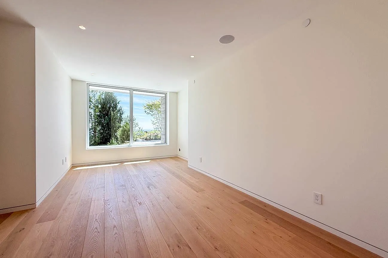 4 bed, 5200 sqft, $17,500 — Photo 4