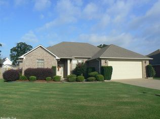 1135 Clarence Dr, Conway, AR 72034