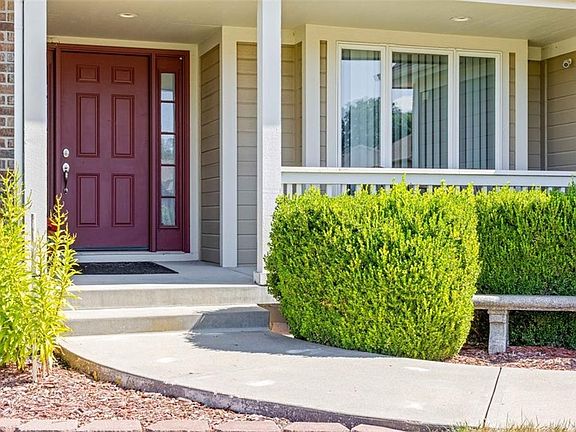 2nd image of 16109 Bluegrass Ct