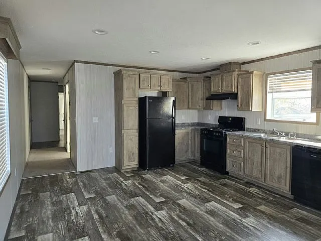 1070 Aspen St #170 — Photo 2