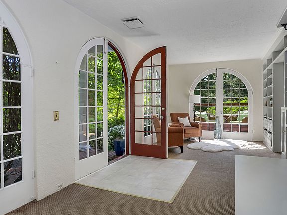 132 Pondfield Rd W Yonkers NY-print-037-082-023-4200x2359-300dpi.jpg