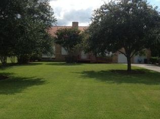 2514 S Bayou Dr, Golden Meadow, LA 70357