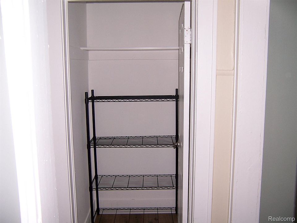 1518 Carleton St, photo 22