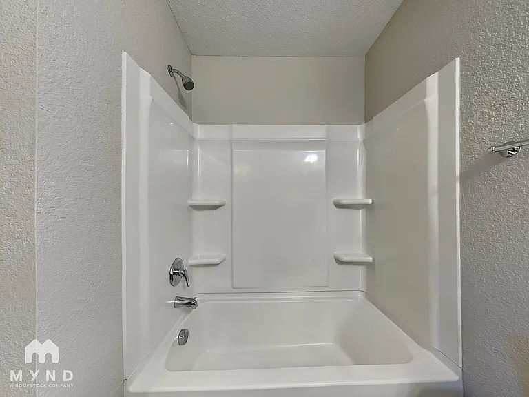 104 Palm St — Photo 7