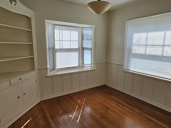 4th image of 368 N Myrtle Ave #368