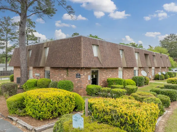 East Lake Apartments