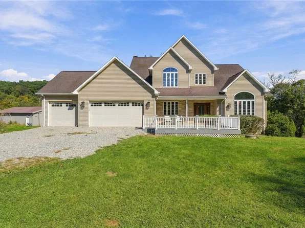 611 Ten Mile Rd, Amity, PA 15311
