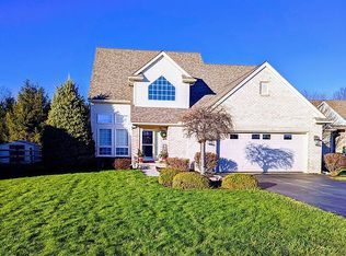 5047 Giverny Rd, Oregon, OH 43616