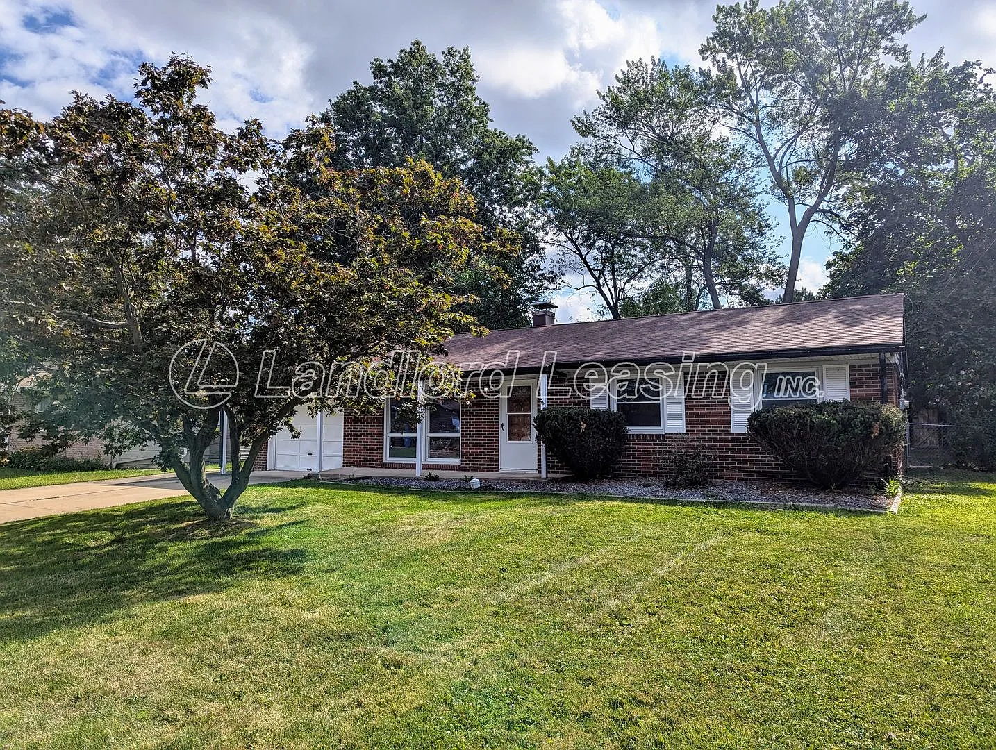1321 Beechview Dr photo 1