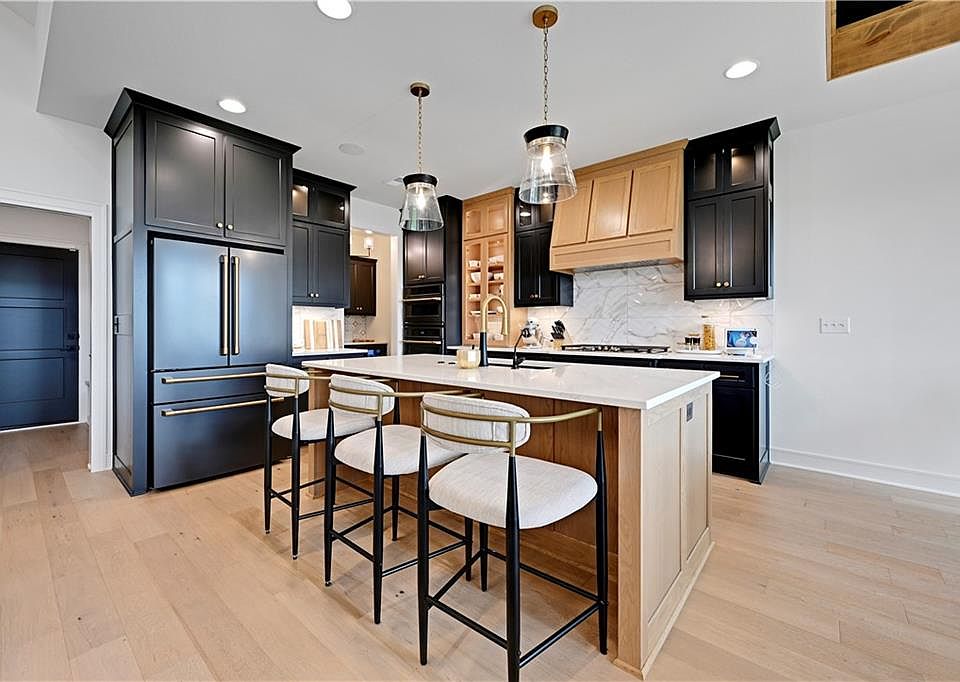 1st image of 24991 W 98th Pl