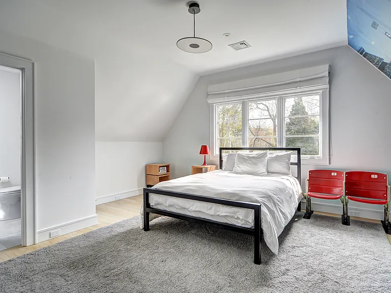 25 E Hollow Rd — Photo 15